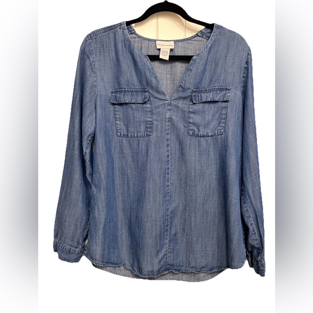 Soft Surroundings Long Sleeve Denim V Neck Top Front Pockets Women's Size Medium